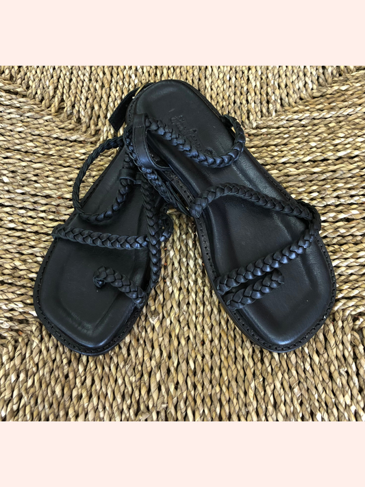 Amity Sandals- Black